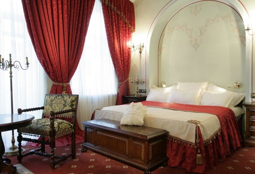 سوییت, Opera Hotel   The Leading Hotels Of The World