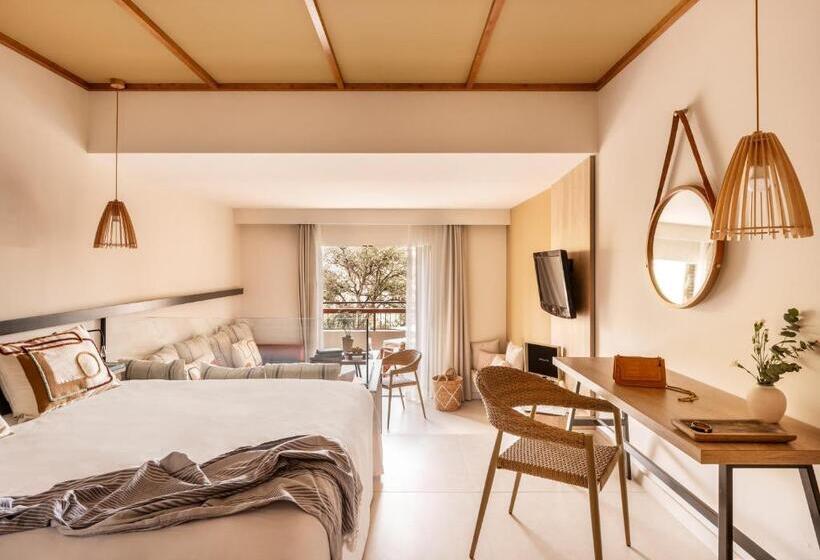 סוויטת ג'וניור םע נוף, Zel Costa Brava