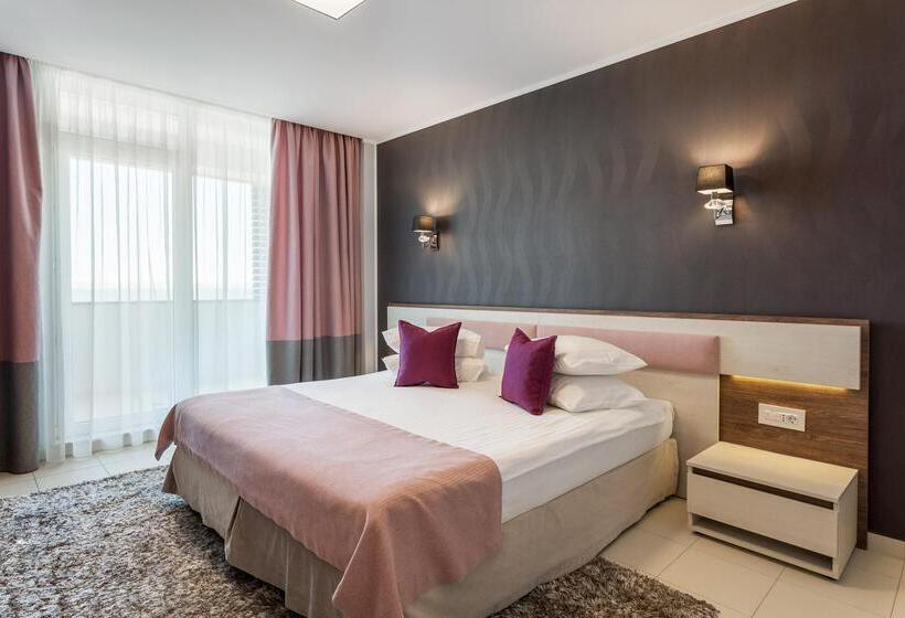 اتاق استاندارد با چشم‌انداز دریاچه, Splendid Conference & Spa Hotel – Adults Only