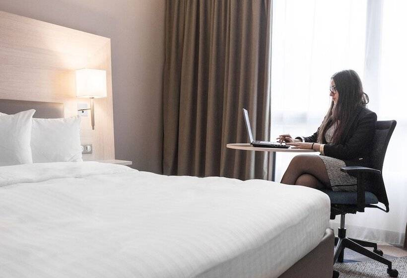 اتاق سوپریور, Courtyard By Marriott Paris La Defense West   Colombes