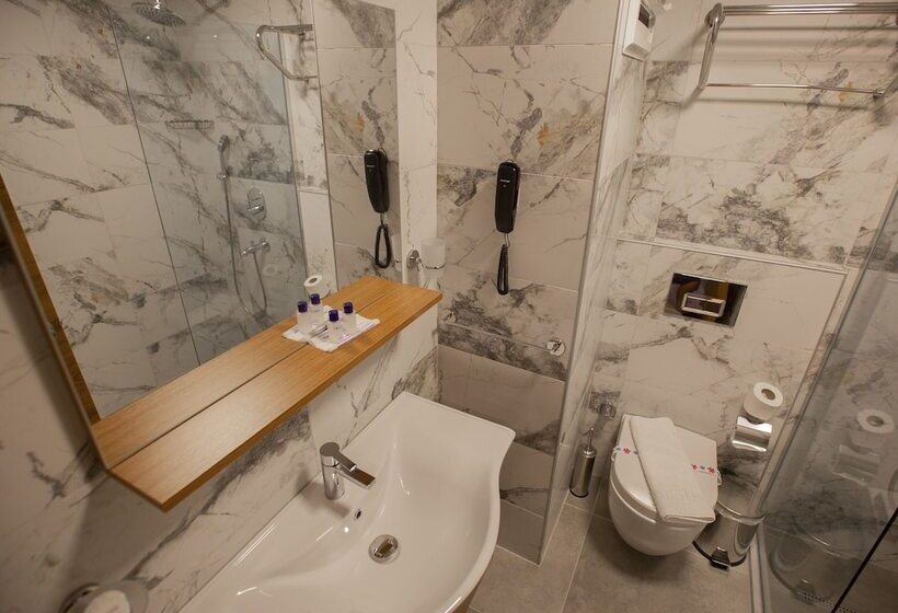 Семейный Номер, Fatih Hotel Kleopatra