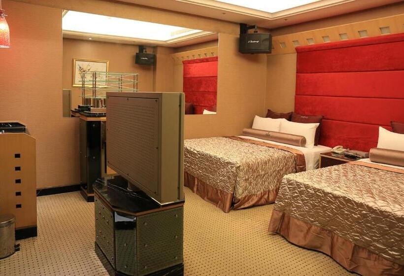 اتاق لوکس چهار تخته, Instone Motel