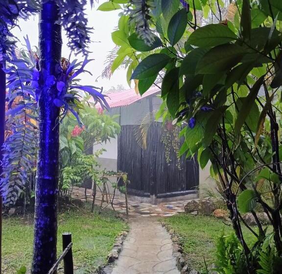 スタンダードルーム, Posadamanduka Eco Hostel