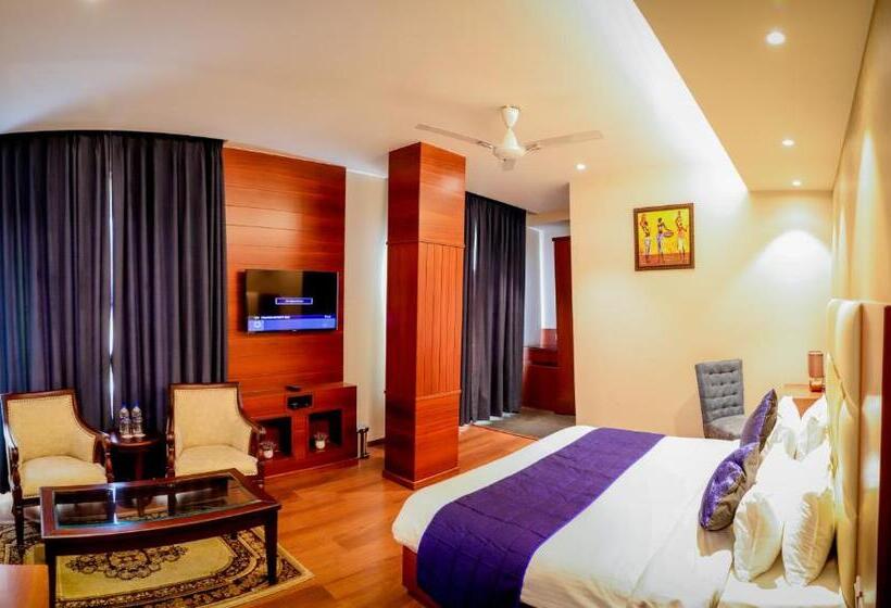 Номер Deluxe, Justa Palampur Resort & Convention Centre