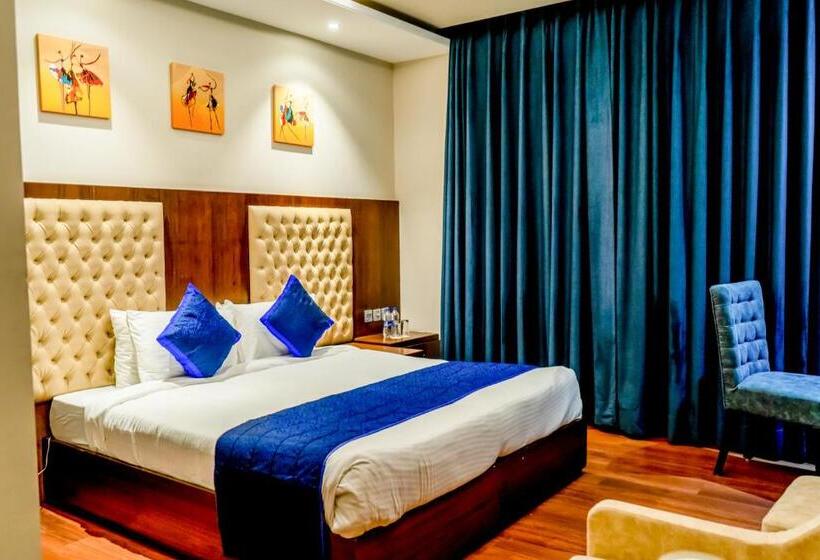스탠다드 룸 산 전망, Justa Palampur Resort & Convention Centre
