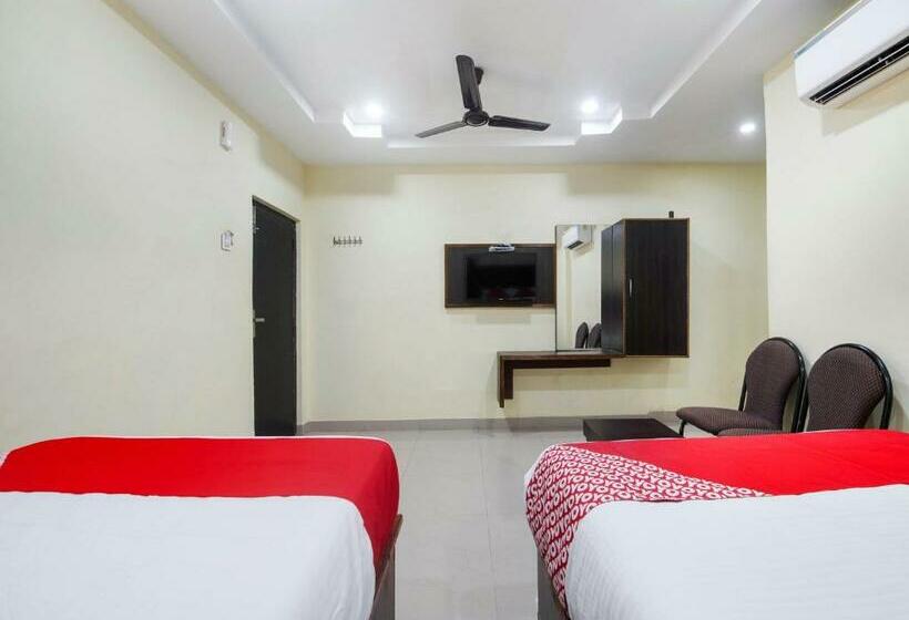 スイート, Durga Bhavani Residency