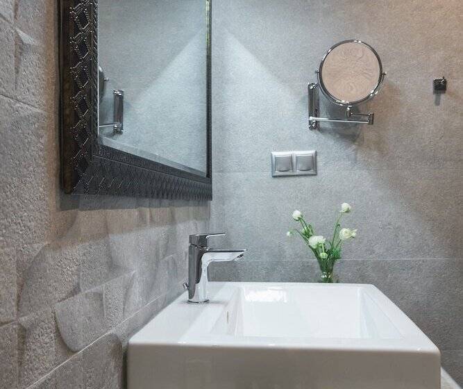 Полулюкс, Avli Lounge Apartments