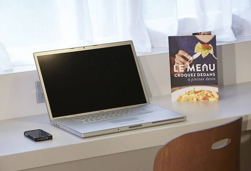 Номер Superior, Campanile Villejust Za Courtaboeuf