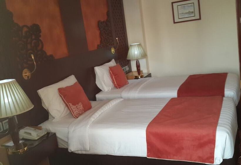 Номер Стандарт, Dubai Grand Hotel By Fortune, Dubai Airport