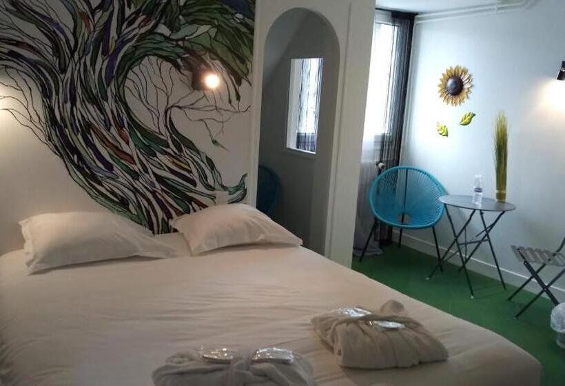 Номер Комфорт, Hôtel Patton