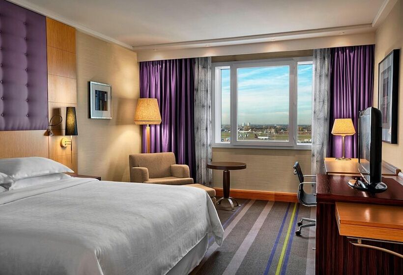 Номер Клуб, Sheraton Brussels Airport