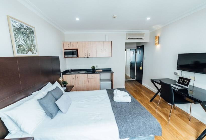 Номер Deluxe, Uno Hotel Sydney