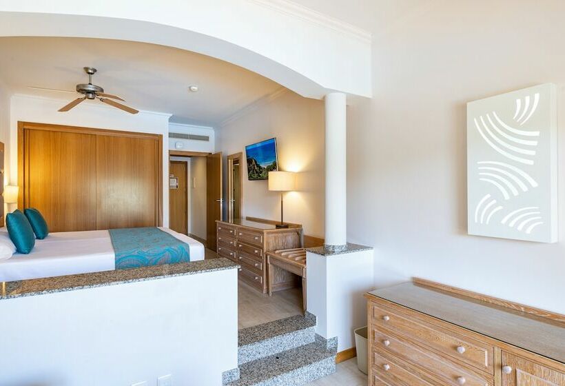 Семейный Номер Вид на Бассейн, 3hb Guarana - All Inclusive