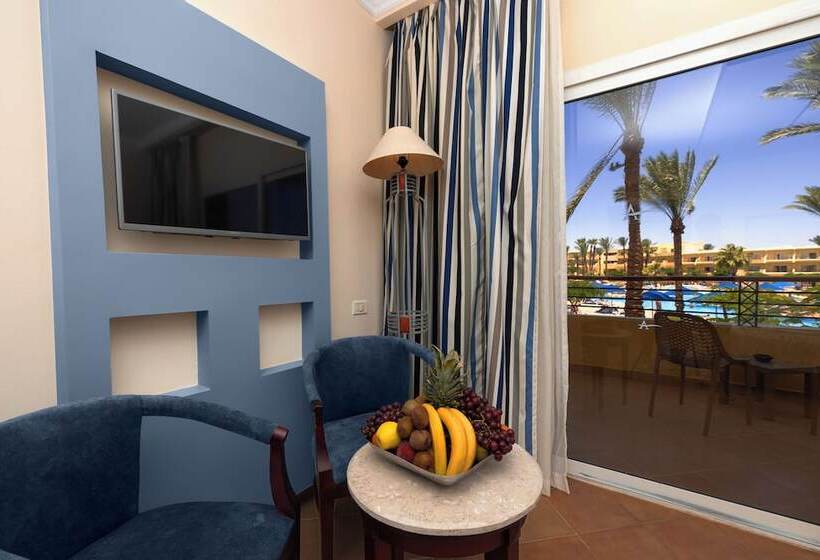 اتاق سوپریور با چشم‌انداز دریا, Amwaj Oyoun Resort & Casino