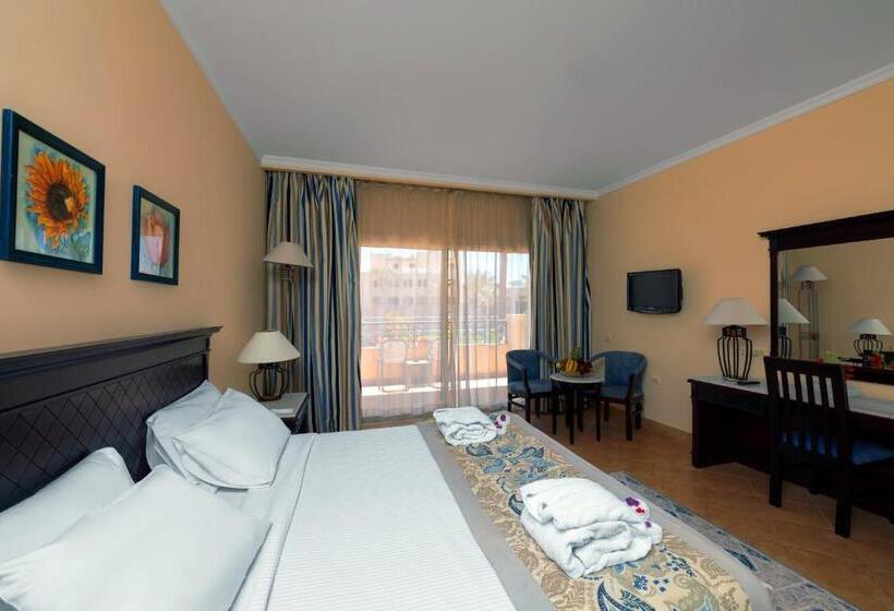 غرفة سوبيريور مطلّة علي الحديقة, Amwaj Oyoun Resort & Casino