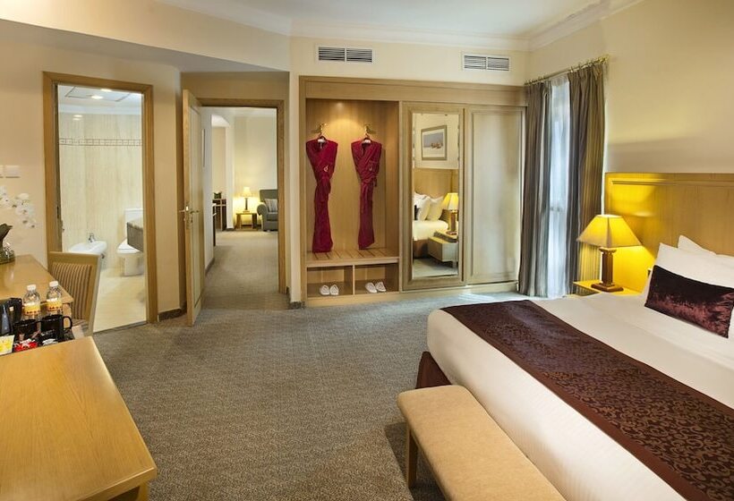 Номер Deluxe Кровать Кинг, City Seasons Hotel Dubai