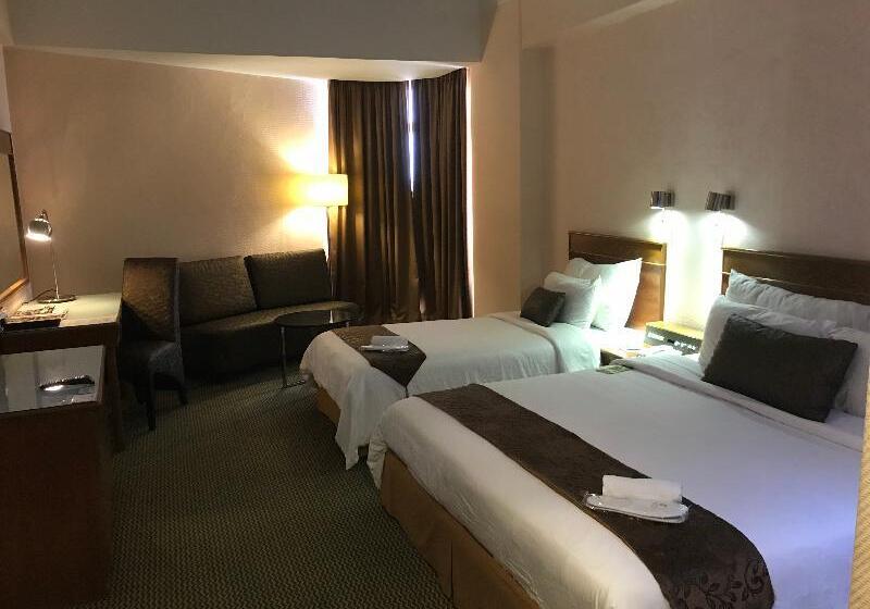 اتاق پریمیوم سه تخته, Grand Continental  Kuala Terengganu