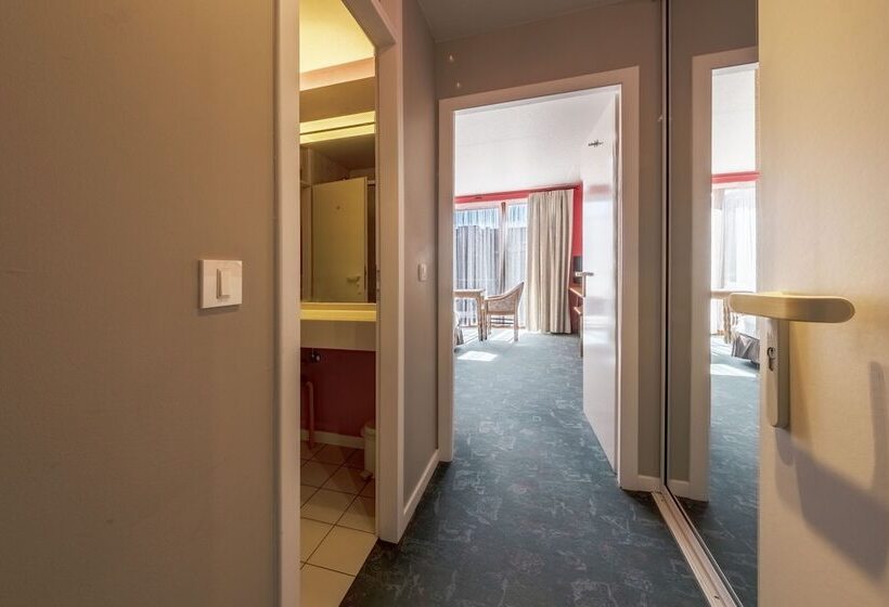 Номер Стандарт, Hostellerie La Villa Des Roses
