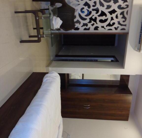 标准工作室带阳台, Rukmani Inn