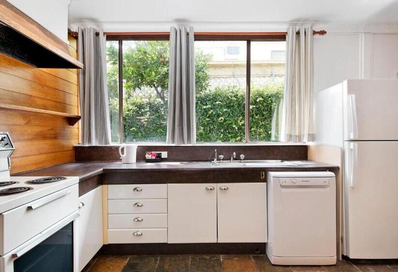 Family Suite, Manly Waves Studios & Apartments