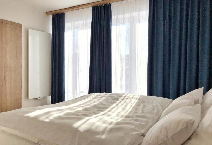 带阳台套房, Wellness Penzion Lázně Kvilda