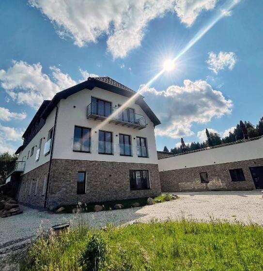 带阳台套房, Wellness Penzion Lázně Kvilda