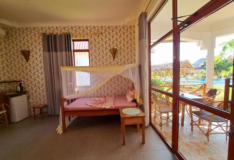 Трехместный Номер Комфорт, Mimi Na Wewe Villa