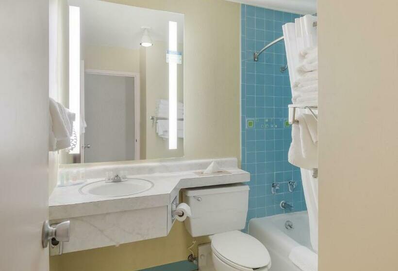 Стандартный Номер Кровать Кинг, Clarion Inn