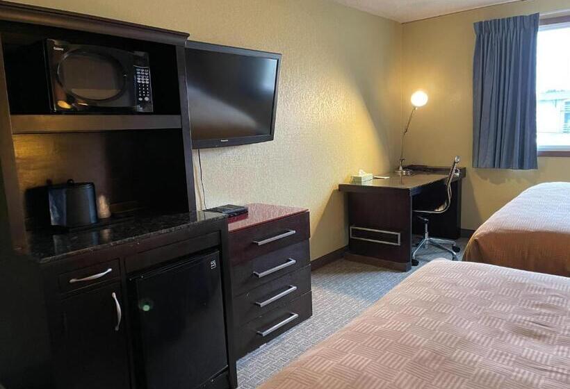 Номер Стандарт 2 Двуспальные Кровати, Clarion Inn