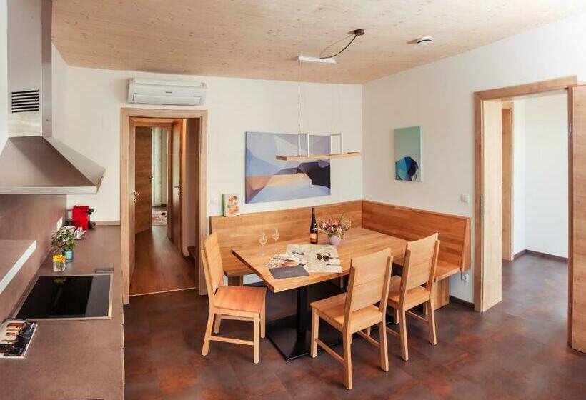 Шале 1 Спальня, Ad Vineas Gästehaus Nikolaihof Hotel Garni
