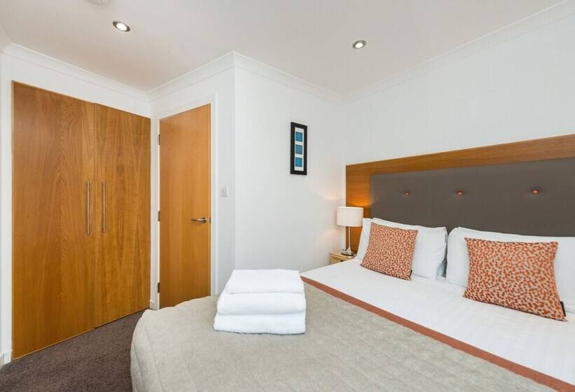 Апартаменты 1 Спальня, Fountain Court Apartments   Harris