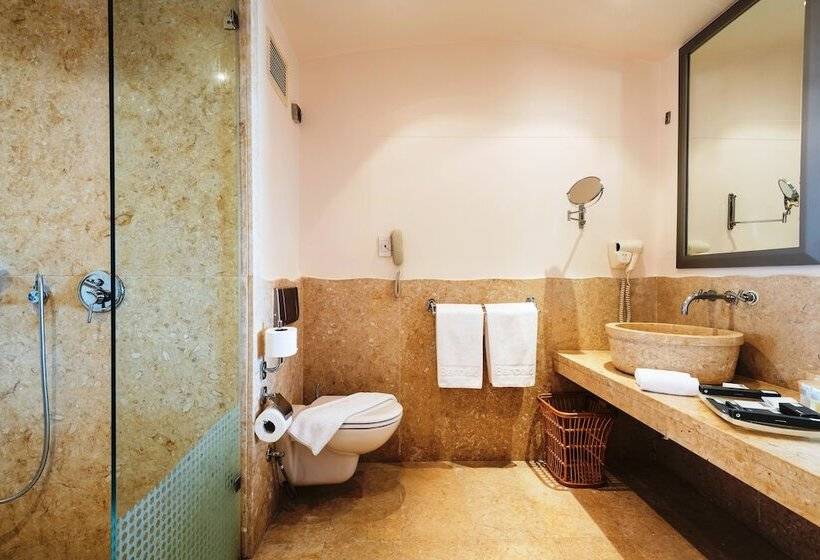 سوییت جونیور با چشم‌انداز دریا, Barceló Tiran Sharm