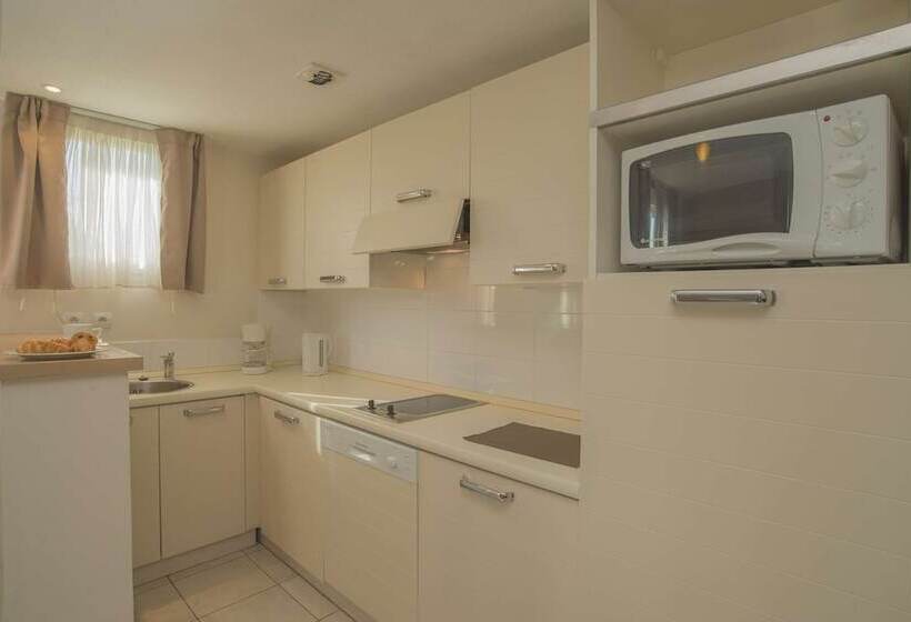 스위트, Excelsuites Residence