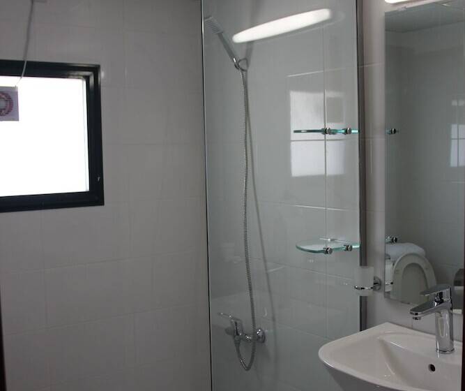 اتاق استاندارد یک نفره, Times Square Suite