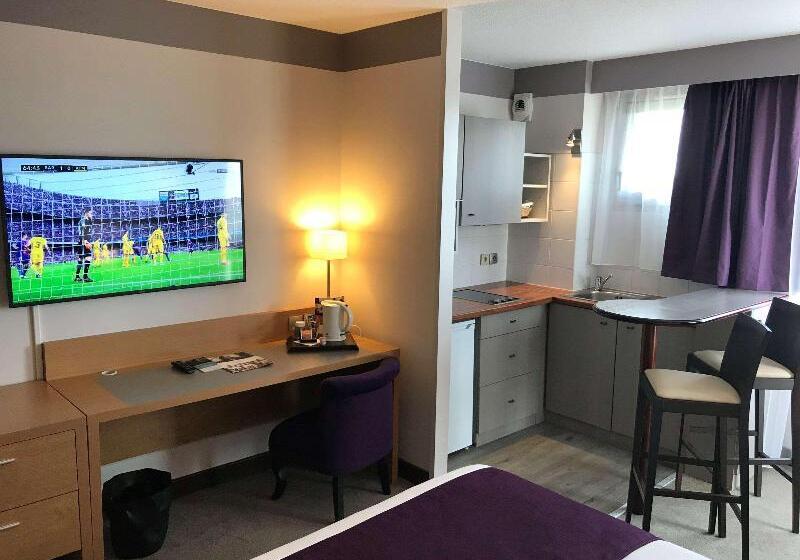 Студия Стандарт, Mercure Toulouse Aéroport Golf De Seilh