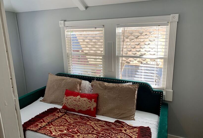 Люкс Повышенной Комфортности, Peace & Plenty Inn Bed And Breakfast Downtown St Augustine Adults Only