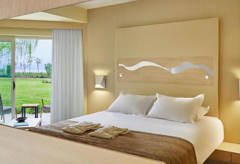 Номер Superior, Richmond Nua Wellness Spa   Adult Only