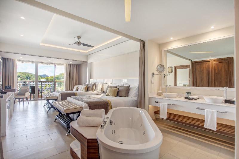 سوییت جونیور لوکس با چشم‌انداز دریا, Royalton Saint Lucia, An Autograph Collection - All Inclusive Resort