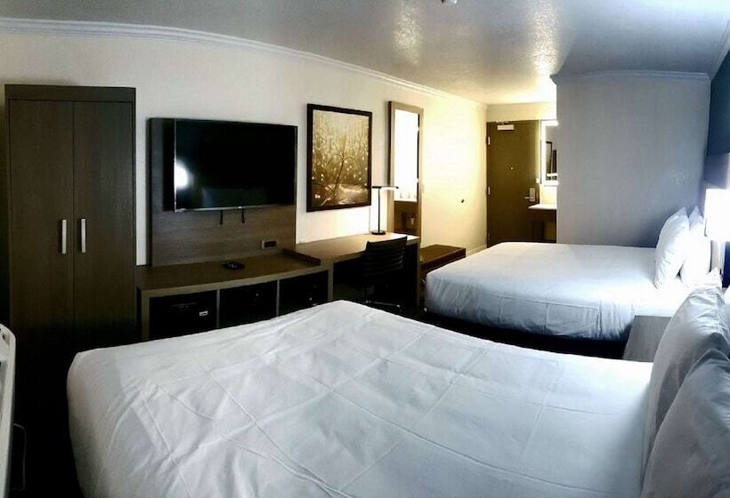 Номер Стандарт 2 Двуспальные Кровати, Comfort Inn