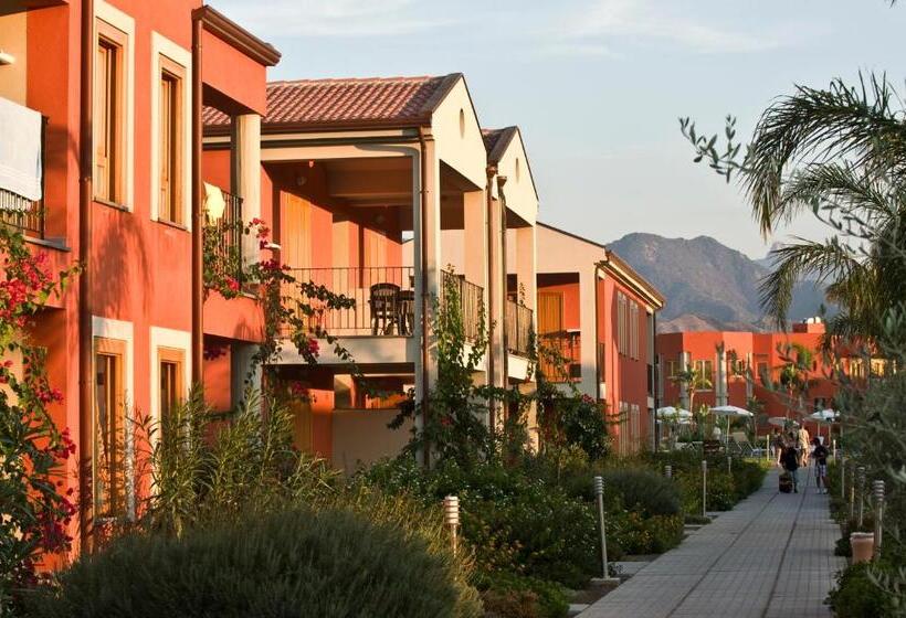 اتاق سوپریور چهار تخته, Voi Baia Di Tindari Resort
