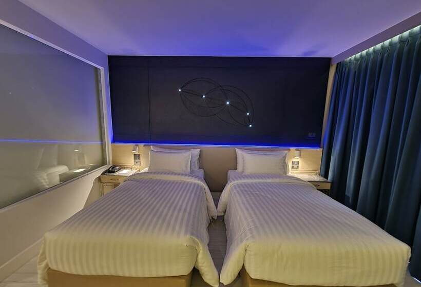 수피리어 룸, Pattaya Discovery Beach Hotel   Sha Extra Plus
