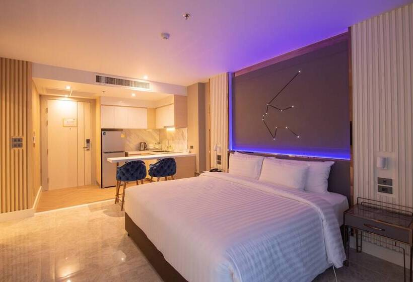 디럭스 룸, Pattaya Discovery Beach Hotel   Sha Extra Plus