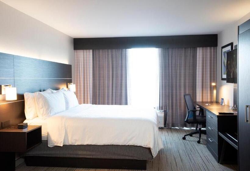 带大床的标准间, Holiday Inn Express Hotel & Suites Chester, An Ihg