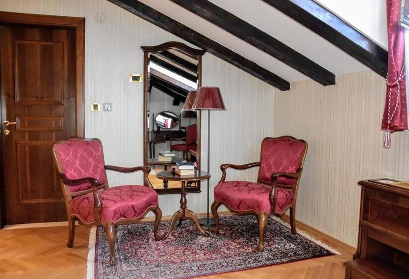 اتاق سوپریور, Boutique Hotel Kazbek