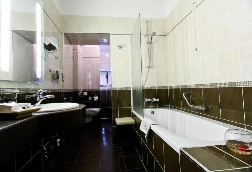 اتاق لوکس, Boutique Hotel Kazbek