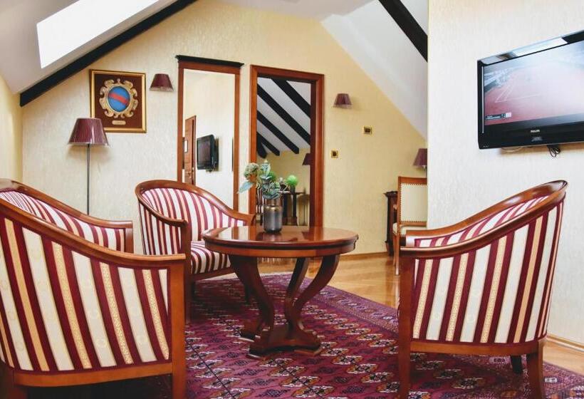سوییت, Boutique Hotel Kazbek