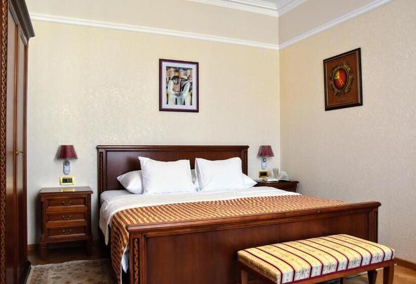 اتاق سوپریور, Boutique Hotel Kazbek