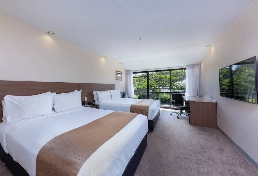 Номер Стандарт 2 Двуспальные Кровати, Holiday Inn Auckland Airport, An Ihg