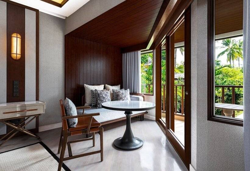 Номер Deluxe Вид на Озеро, The Laguna, A Luxury Collection Resort & Spa, Nusa Dua, Bali