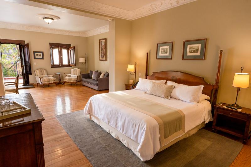 سوییت جونیور, Villa Maria Cristina